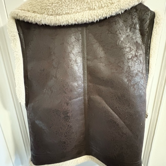OFFLINE by aerie Faux Leather Sherpa Vest - Picture 6 of 6